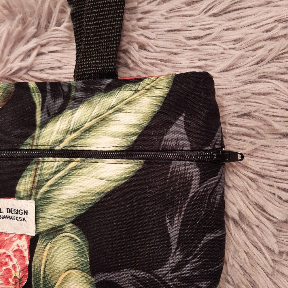 Local Design Made In Hawaii Tote/Purse - Picture 4 of 9